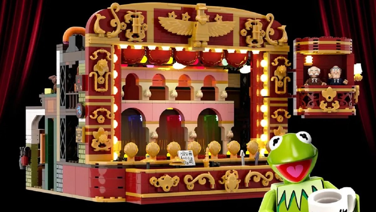 a LEGO Idea of The Muppet Show featuring the stage, Statler and Waldorf's balcony, and Kermit holding a coffee cup that says his name.